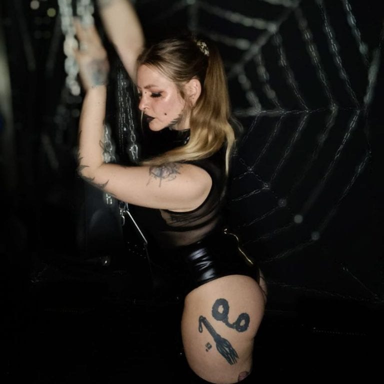 Galeriebild von Raven Black