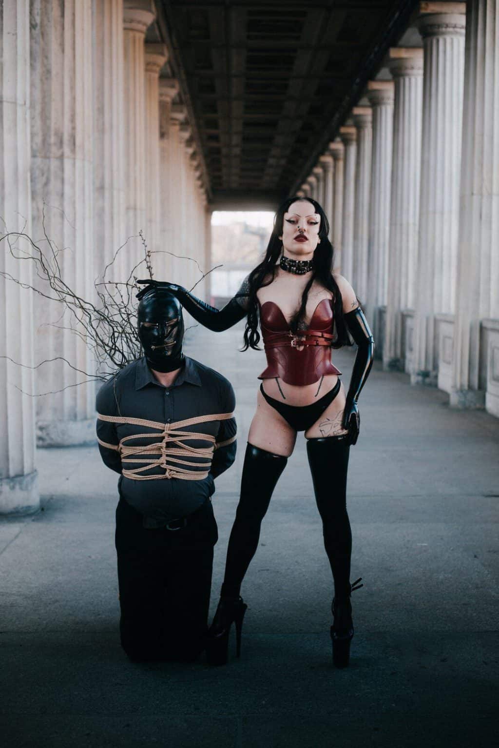 Galeriebild von Lady Moir Div *Neu in München* Shibari*
