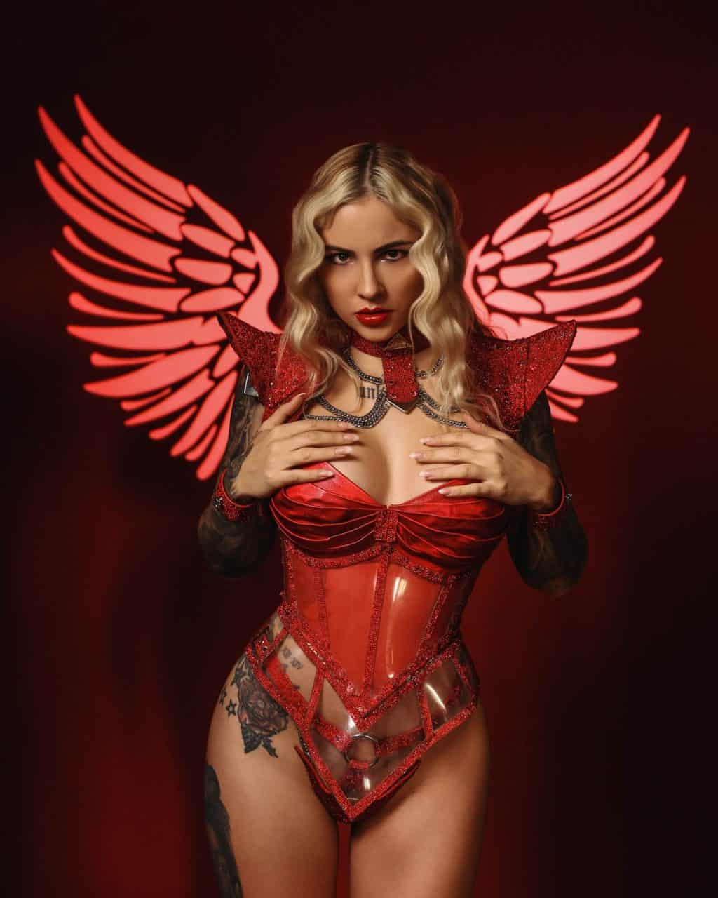 Galeriebild von Lady Vanillaice Jungdomina
