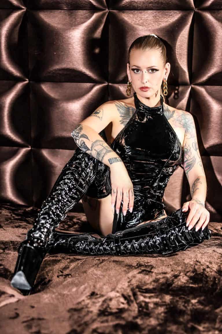 Galeriebild von Raven Black