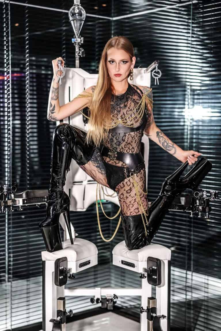 Galeriebild von Raven Black