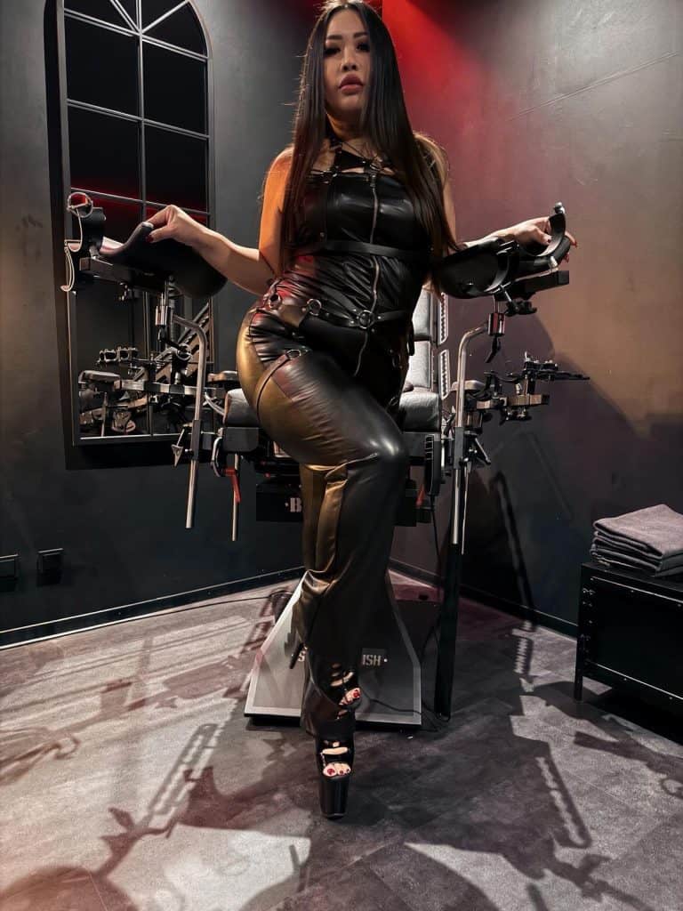 Galeriebild von Lady Suttira