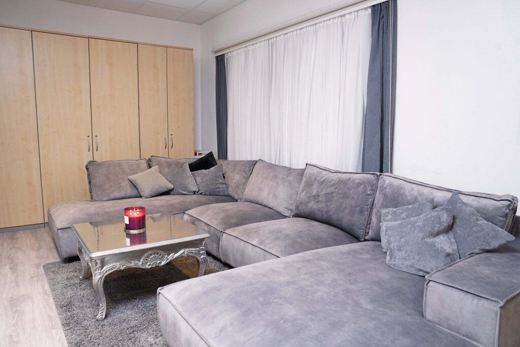 Ladies Lounge mit Pantry
