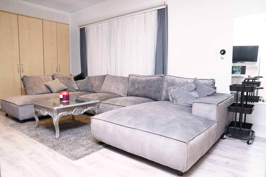 Ladies Lounge mit Pantry